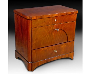 Biedermeier Commode of small dimensions