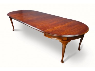 Antique Dining Table Round - Extends to 2,96m