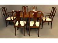 Antique Dining Table - Queen Anne style