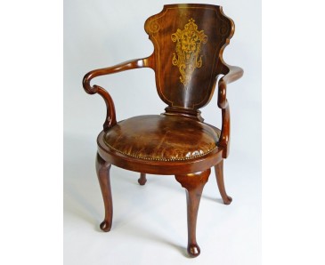 English Captain´s Armchair with Heraldic Lion Head
