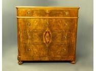 French Chest of Drawers 19C - Walnut